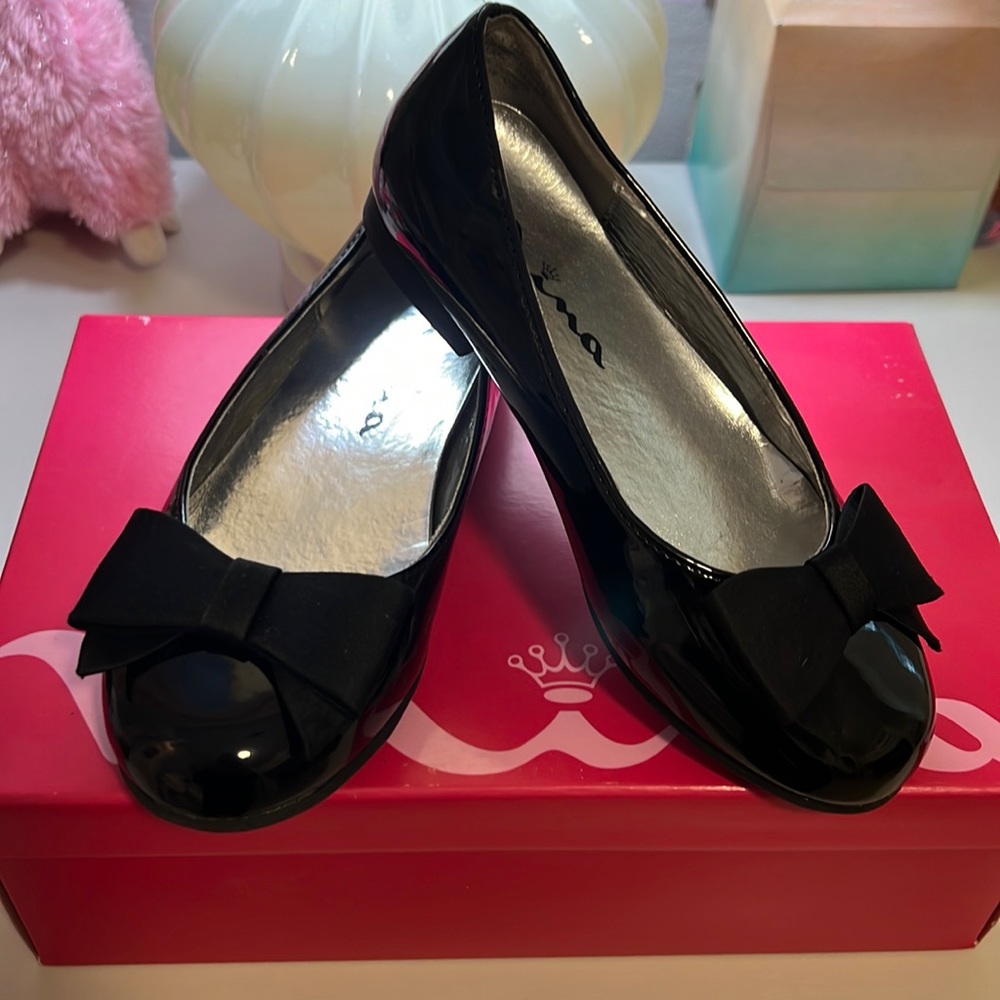 Nina black shoes